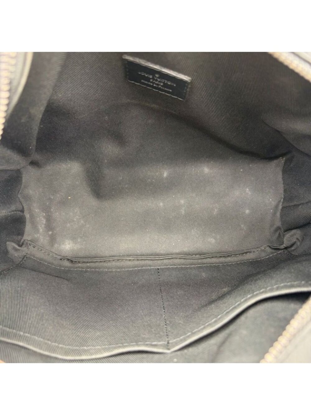 Louis Vuitton Soft Trunk Monogram Eclipse - Picture 9 of 16
